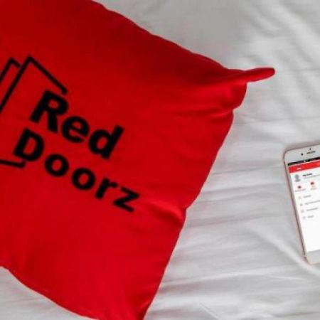 Reddoorz Near Rs Cikini Τζακάρτα Εξωτερικό φωτογραφία